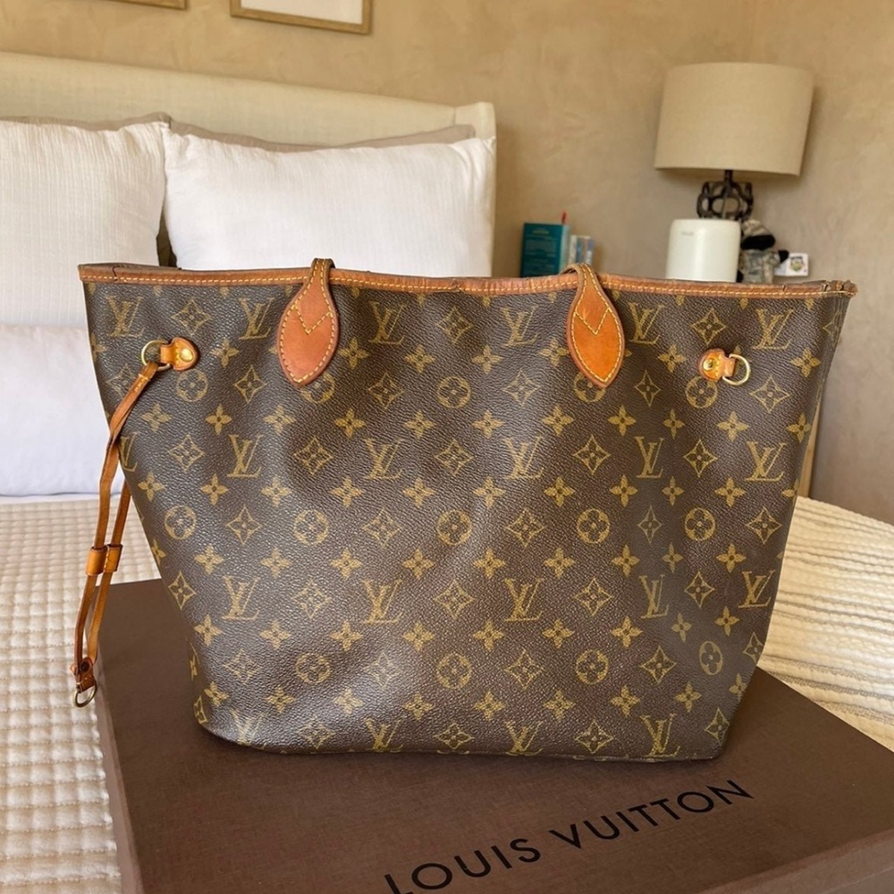 Authentic Louis Vuitton Neverfull mm